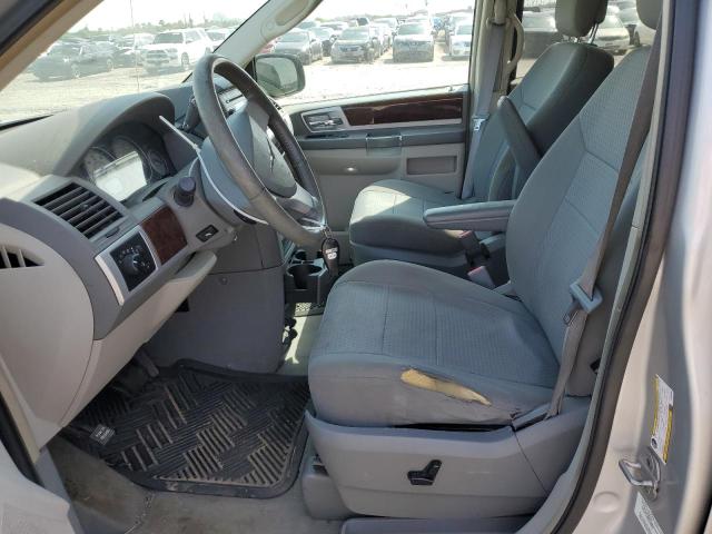 Photo 6 VIN: 2A4RR5D17AR306854 - CHRYSLER MINIVAN 