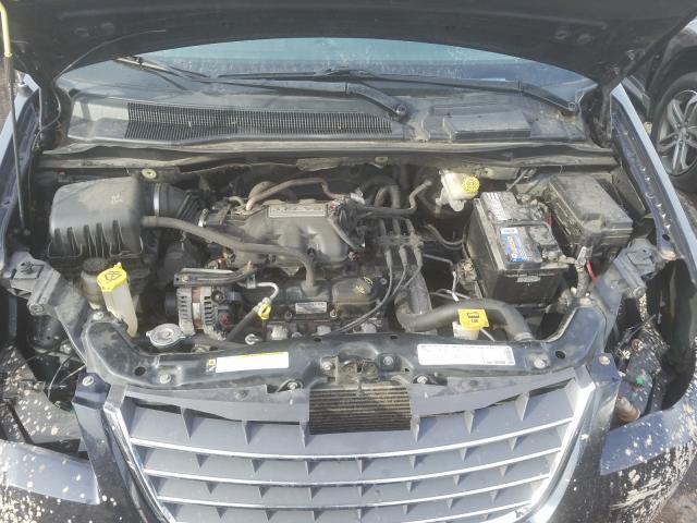 Photo 6 VIN: 2A4RR5D17AR344858 - CHRYSLER TOWN & COU 