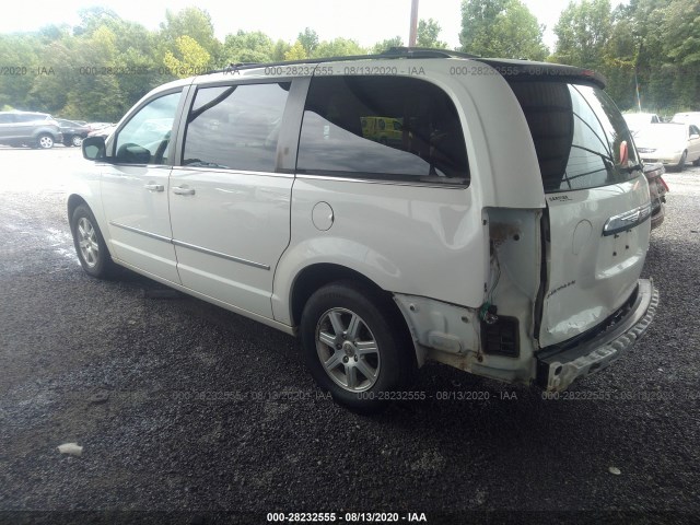 Photo 2 VIN: 2A4RR5D17AR359313 - CHRYSLER TOWN & COUNTRY 