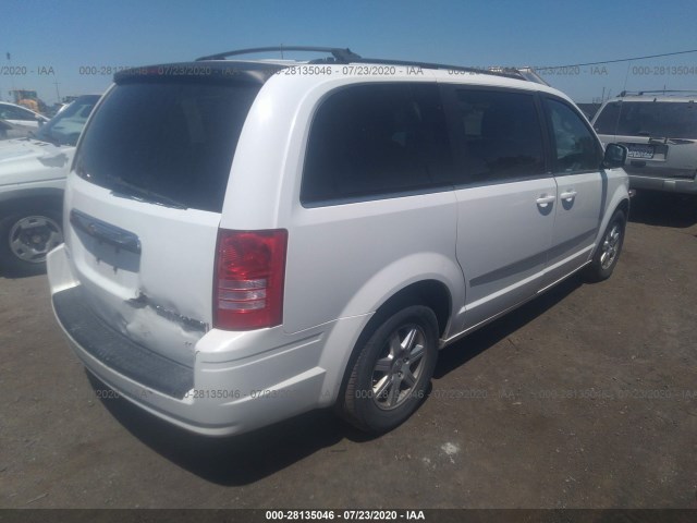 Photo 3 VIN: 2A4RR5D17AR397673 - CHRYSLER TOWN & COUNTRY 