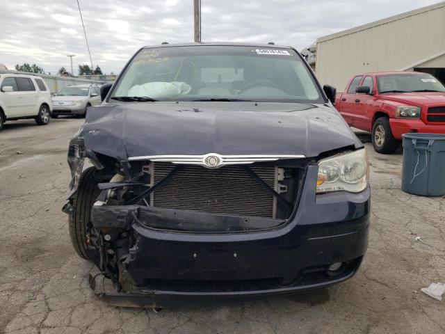 Photo 4 VIN: 2A4RR5D17AR404198 - CHRYSLER MINIVAN 