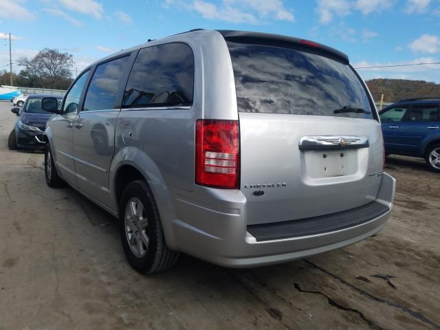 Photo 2 VIN: 2A4RR5D17AR421471 - CHRYSLER TOWN & COU 