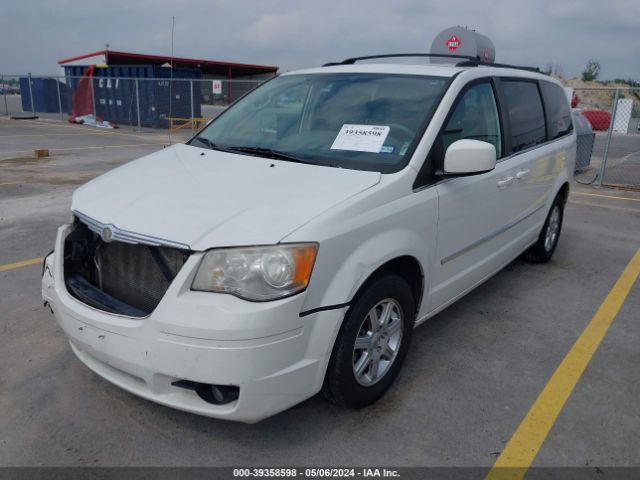 Photo 1 VIN: 2A4RR5D17AR460965 - CHRYSLER TOWN & COUNTRY 