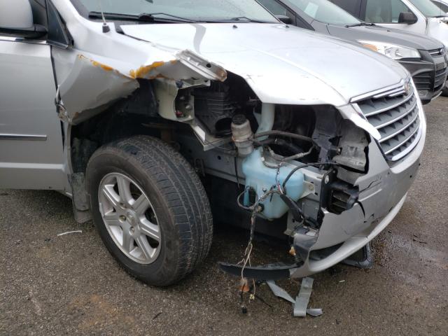 Photo 8 VIN: 2A4RR5D17AR463669 - CHRYSLER TOWN & COU 