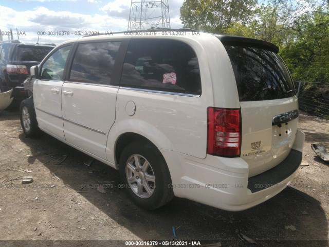 Photo 2 VIN: 2A4RR5D17AR501823 - CHRYSLER TOWN & COUNTRY 