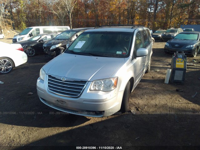 Photo 1 VIN: 2A4RR5D18AR108638 - CHRYSLER TOWN & COUNTRY 