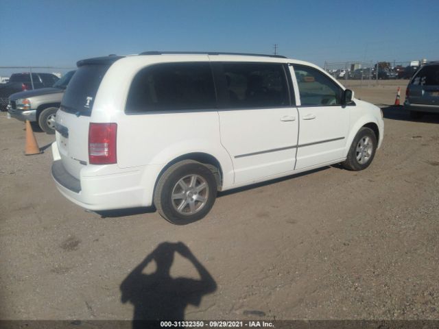 Photo 3 VIN: 2A4RR5D18AR132082 - CHRYSLER TOWN & COUNTRY 