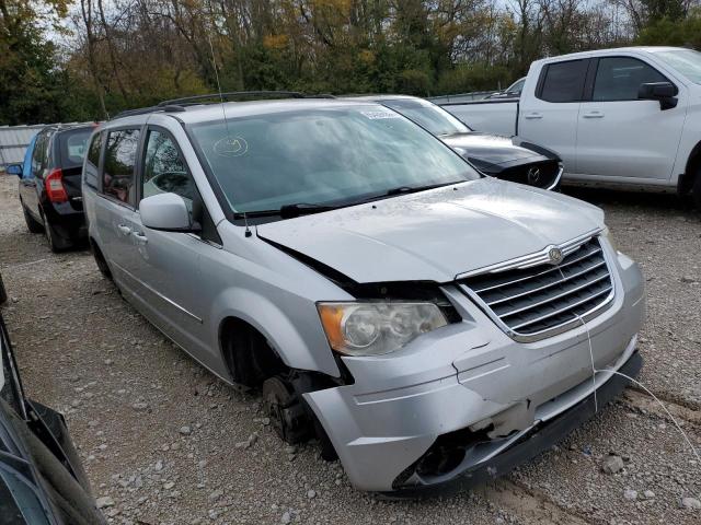 Photo 0 VIN: 2A4RR5D18AR155720 - CHRYSLER TOWN & COU 