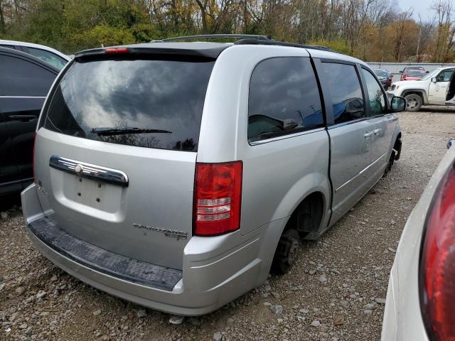 Photo 3 VIN: 2A4RR5D18AR155720 - CHRYSLER TOWN & COU 