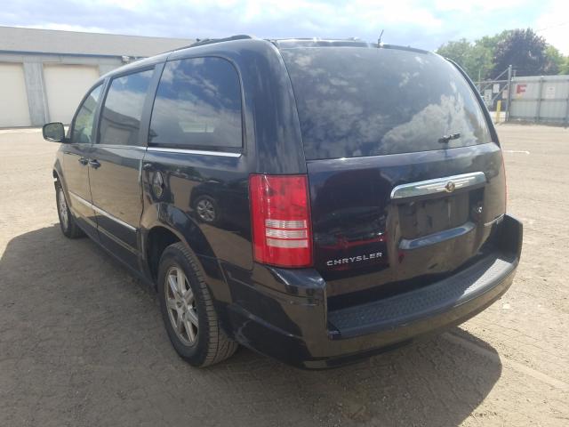 Photo 2 VIN: 2A4RR5D18AR169987 - CHRYSLER TOWN & COU 