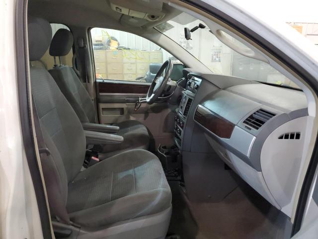 Photo 4 VIN: 2A4RR5D18AR200638 - CHRYSLER TOWN & COU 