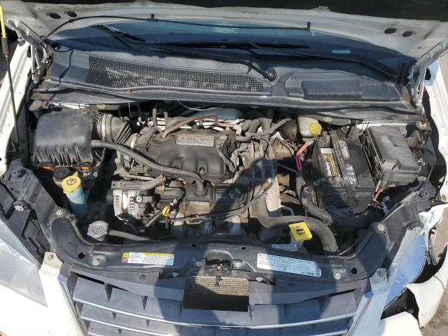 Photo 11 VIN: 2A4RR5D18AR206679 - CHRYSLER TOWN & COU 