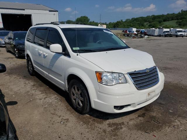 Photo 3 VIN: 2A4RR5D18AR206679 - CHRYSLER TOWN & COU 