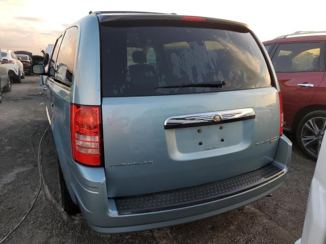 Photo 5 VIN: 2A4RR5D18AR241464 - CHRYSLER TOWN & COU 