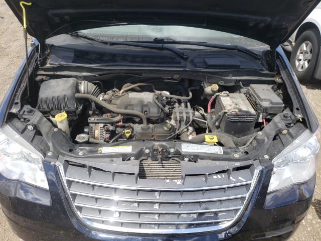 Photo 6 VIN: 2A4RR5D18AR386178 - CHRYSLER TOWN &AMP COU 