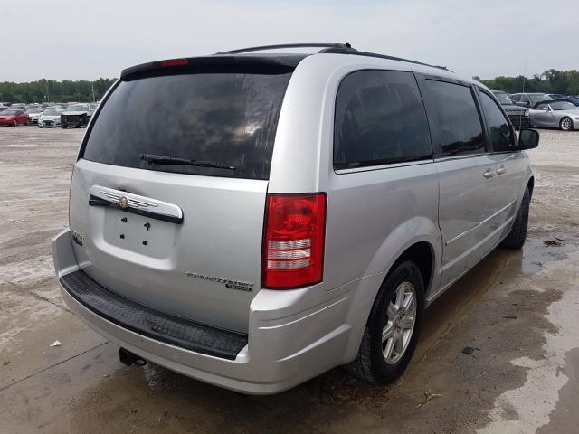 Photo 3 VIN: 2A4RR5D18AR432480 - CHRYSLER TOWN & COU 