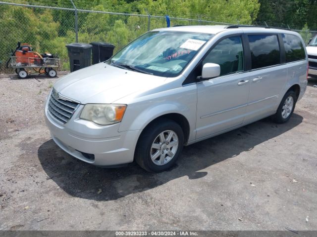 Photo 1 VIN: 2A4RR5D18AR450784 - CHRYSLER TOWN & COUNTRY 