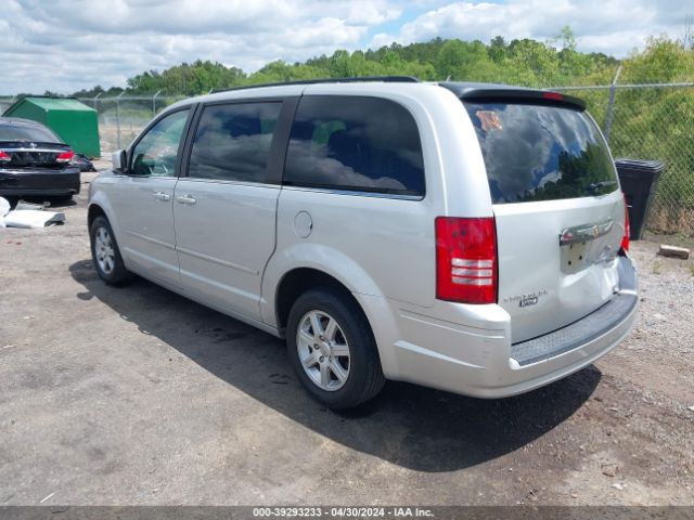 Photo 2 VIN: 2A4RR5D18AR450784 - CHRYSLER TOWN & COUNTRY 