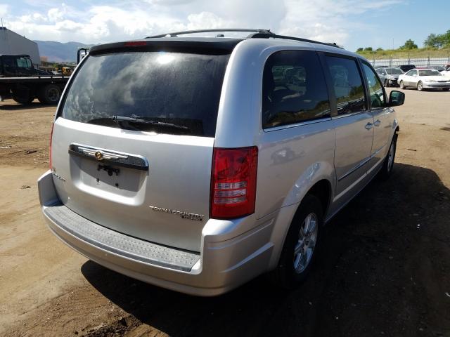 Photo 3 VIN: 2A4RR5D18AR451482 - CHRYSLER TOWN & COU 