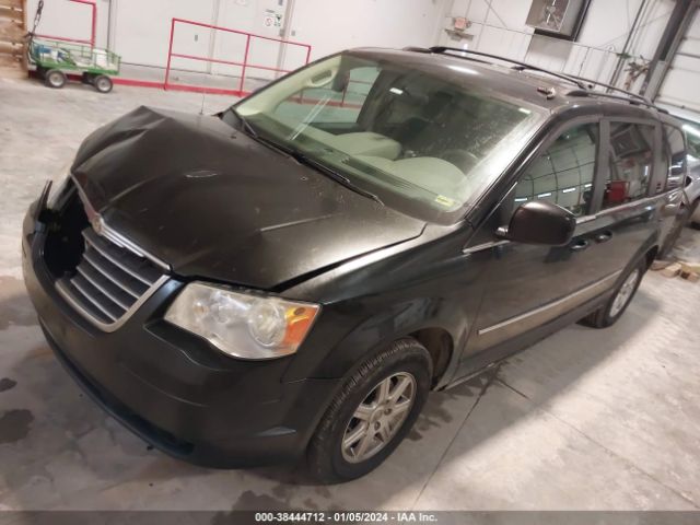 Photo 1 VIN: 2A4RR5D18AR451790 - CHRYSLER TOWN & COUNTRY 