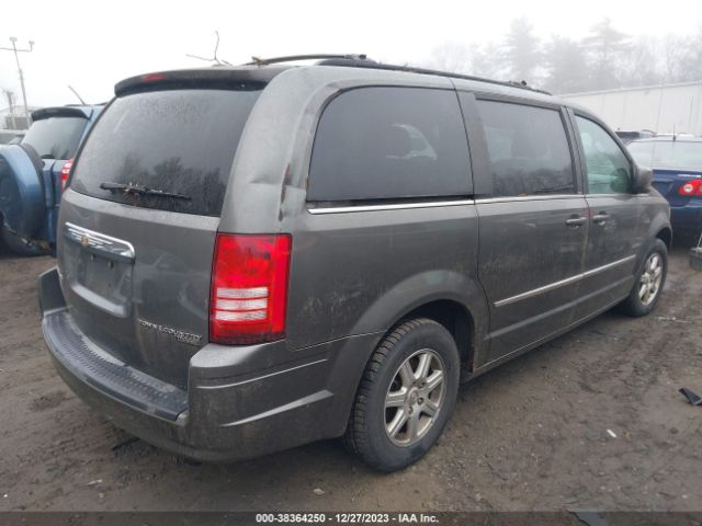 Photo 3 VIN: 2A4RR5D18AR454589 - CHRYSLER TOWN & COUNTRY 