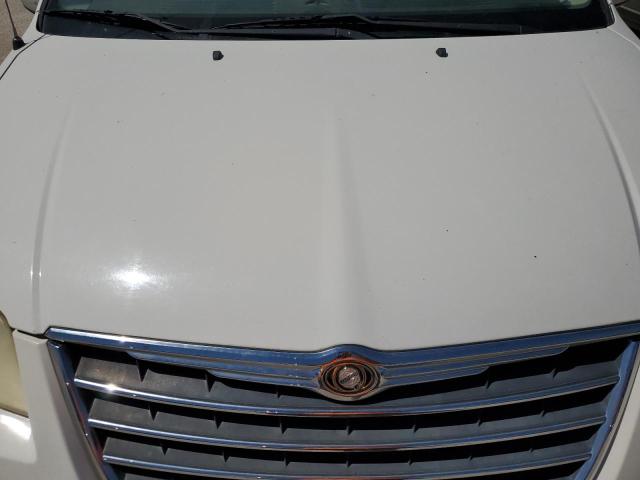 Photo 11 VIN: 2A4RR5D18AR492680 - CHRYSLER TOWN & COU 