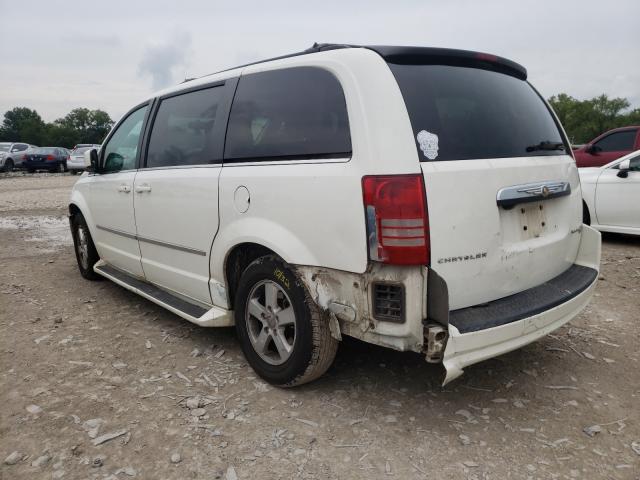 Photo 2 VIN: 2A4RR5D19AR127845 - CHRYSLER TOWN &AMP COU 