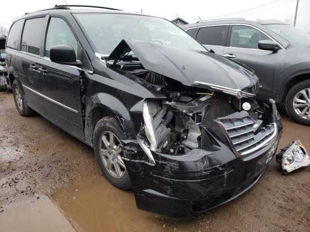 Photo 0 VIN: 2A4RR5D19AR129806 - CHRYSLER TOWN &AMP COU 