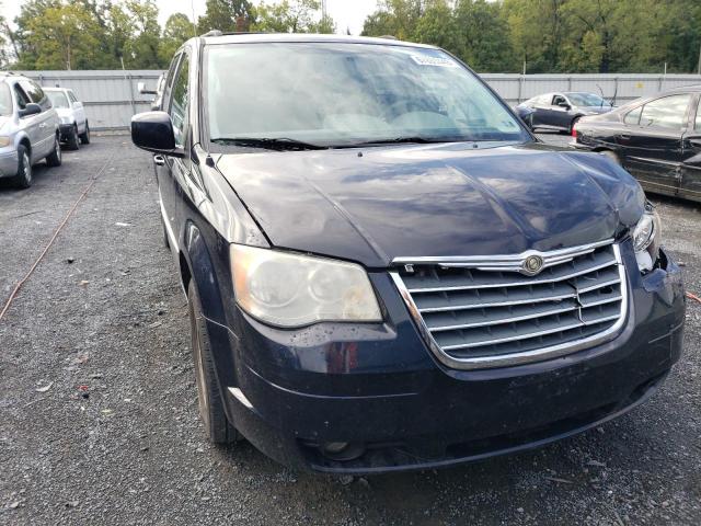 Photo 4 VIN: 2A4RR5D19AR142720 - CHRYSLER TOWN & COU 