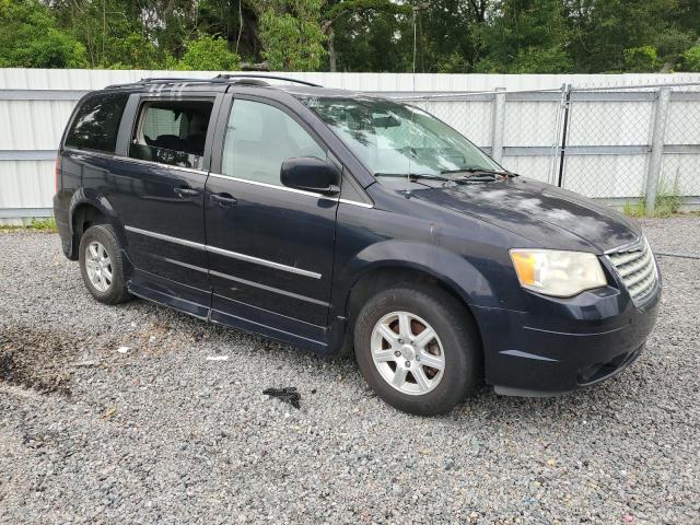 Photo 3 VIN: 2A4RR5D19AR149022 - CHRYSLER TOWN & COU 