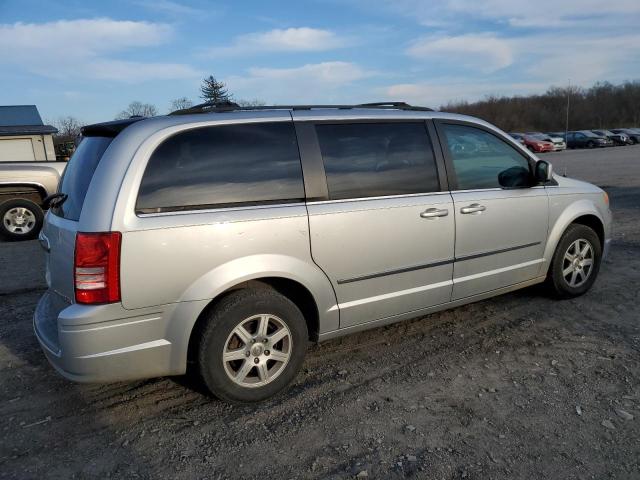 Photo 2 VIN: 2A4RR5D19AR153488 - CHRYSLER TOWN & COU 