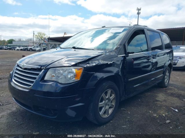 Photo 1 VIN: 2A4RR5D19AR188337 - CHRYSLER TOWN & COUNTRY 