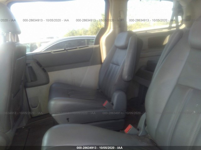 Photo 7 VIN: 2A4RR5D19AR188712 - CHRYSLER TOWN & COUNTRY 