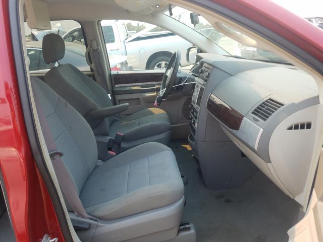 Photo 4 VIN: 2A4RR5D19AR200664 - CHRYSLER TOWN & COU 