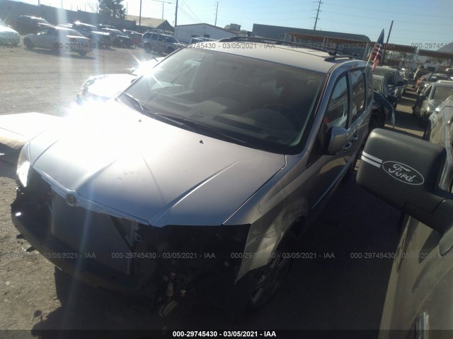 Photo 1 VIN: 2A4RR5D19AR212197 - CHRYSLER TOWN & COUNTRY 