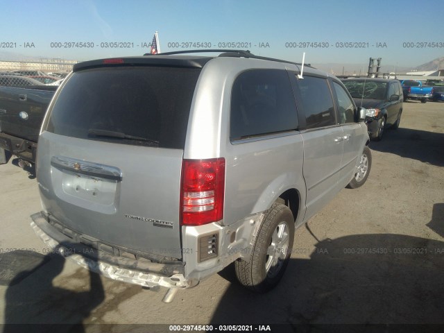 Photo 3 VIN: 2A4RR5D19AR212197 - CHRYSLER TOWN & COUNTRY 