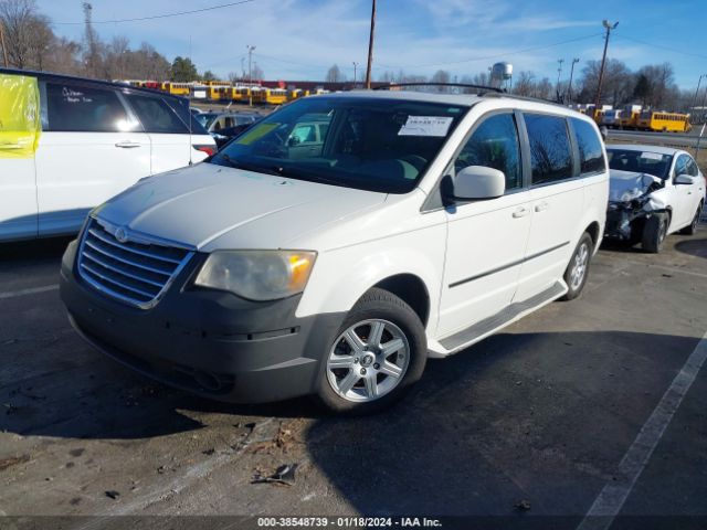 Photo 1 VIN: 2A4RR5D19AR226763 - CHRYSLER TOWN & COUNTRY 