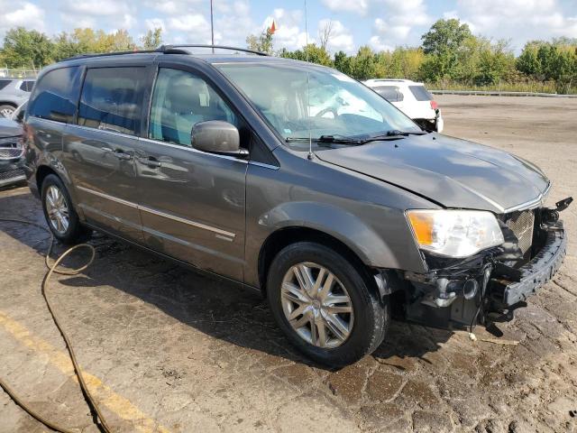 Photo 3 VIN: 2A4RR5D19AR273761 - CHRYSLER TOWN & COU 