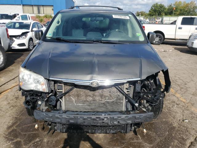 Photo 4 VIN: 2A4RR5D19AR273761 - CHRYSLER TOWN & COU 