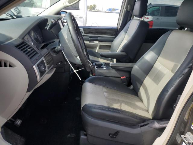 Photo 6 VIN: 2A4RR5D19AR273761 - CHRYSLER TOWN & COU 