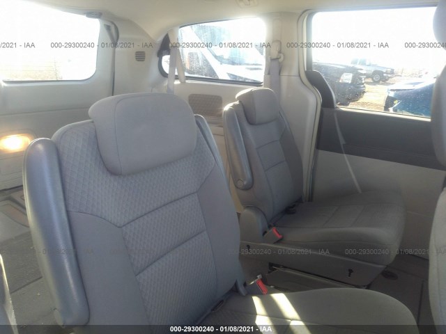 Photo 7 VIN: 2A4RR5D19AR284825 - CHRYSLER TOWN & COUNTRY 