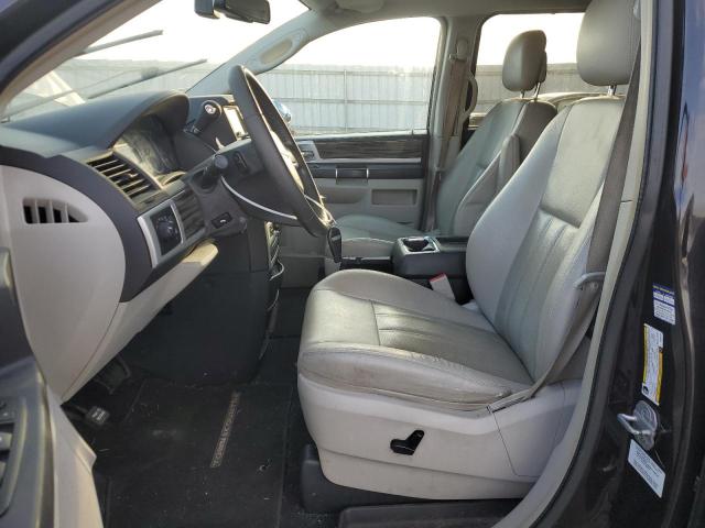 Photo 6 VIN: 2A4RR5D19AR299180 - CHRYSLER TOWN & COU 