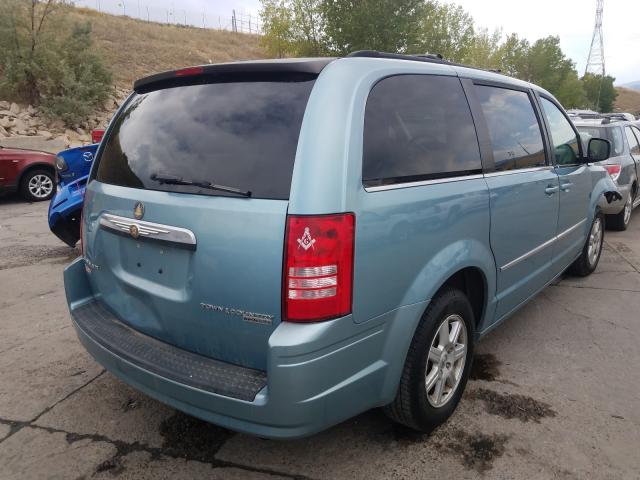 Photo 3 VIN: 2A4RR5D19AR307049 - CHRYSLER TOWN & COU 