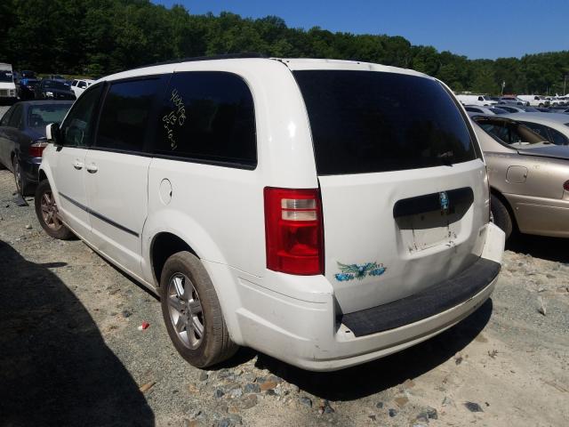 Photo 2 VIN: 2A4RR5D19AR308590 - CHRYSLER TOWN &AMP COU 