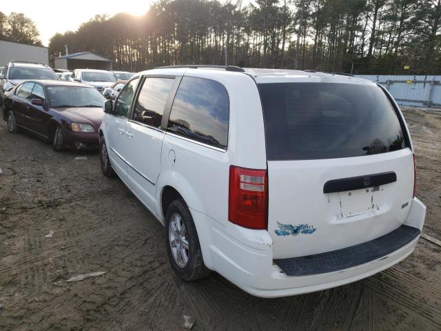 Photo 2 VIN: 2A4RR5D19AR308590 - CHRYSLER TOWN &AMP COU 