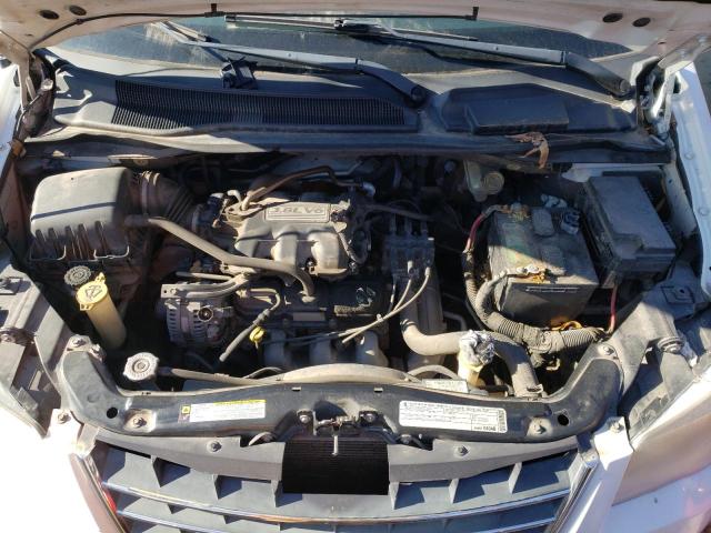 Photo 6 VIN: 2A4RR5D19AR308590 - CHRYSLER TOWN &AMP COU 