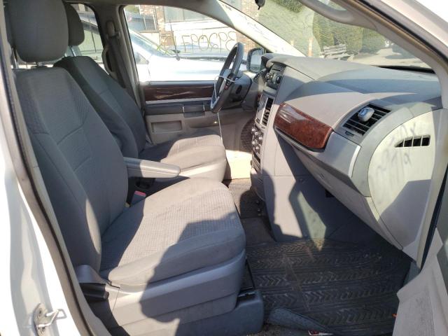 Photo 4 VIN: 2A4RR5D19AR310159 - CHRYSLER TOWN &AMP COU 