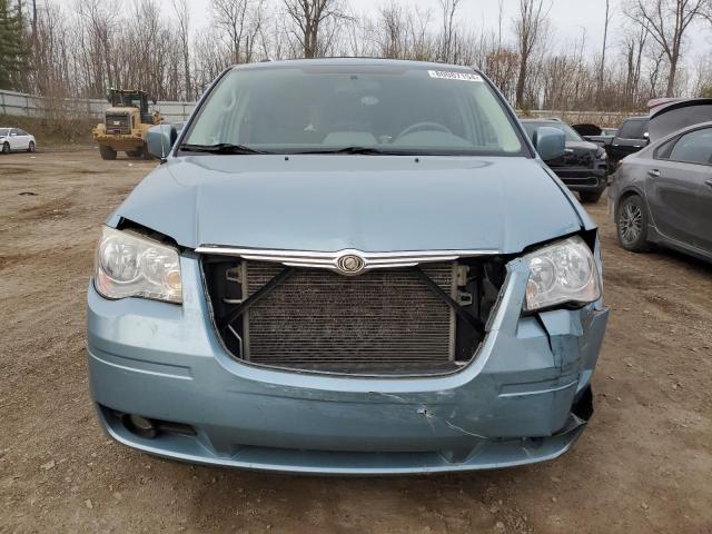 Photo 4 VIN: 2A4RR5D19AR387078 - CHRYSLER TOWN & COU 