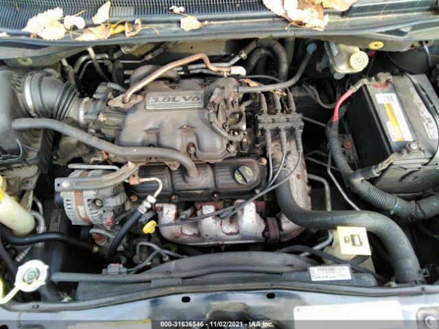 Photo 9 VIN: 2A4RR5D19AR404221 - CHRYSLER TOWN & COUNTRY 