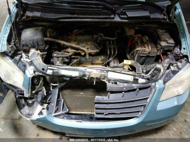 Photo 9 VIN: 2A4RR5D19AR423027 - CHRYSLER TOWN & COUNTRY 